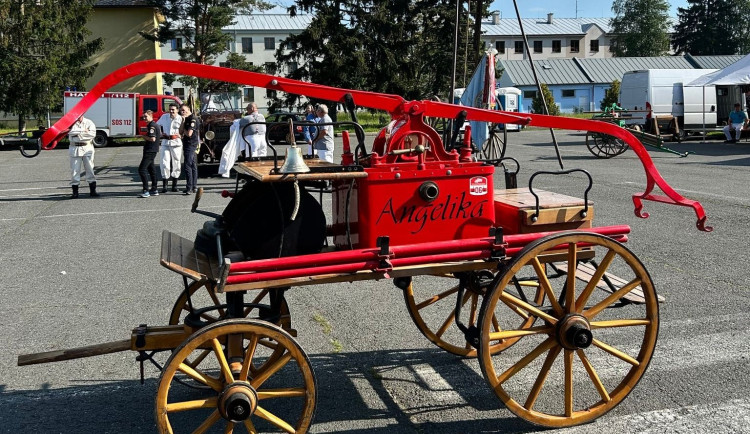 Na jednom místě se potkaly unikátní parní stříkačky z přelomu 19. a 20. století. Ze setkání je zápas do knihy rekordů