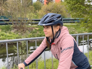 Cyklistická přilba může dítěti zachránit život. Pokud je správně vybraná a nasazená