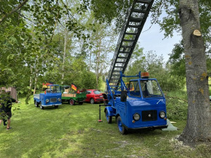Multikára nebo ještěrka, ikonická pracovní vozidla z bývalé NDR zná úplně každý. Teď přijedou na velký sraz