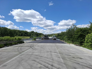 Na dálnici D5 končí oprava povrchu osm kilometrů dlouhého úseku u Rozvadova ve směru do Německa