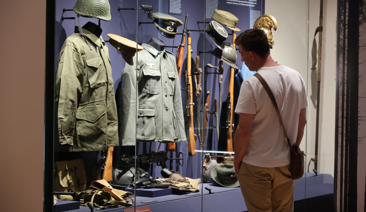 Klatovské muzeum má po 28 letech novou vlastivědnou expozici, mapuje historii města od doby kamenné do roku 1989