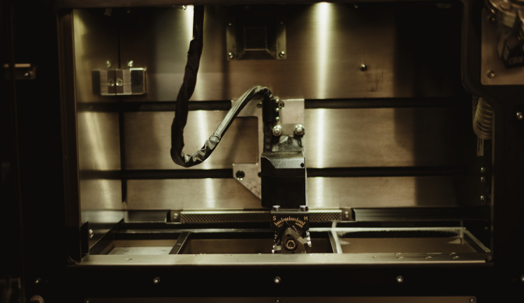 Výzkumníci ZČU v Plzni loni patentovali 14 inovací a originálních objevů.