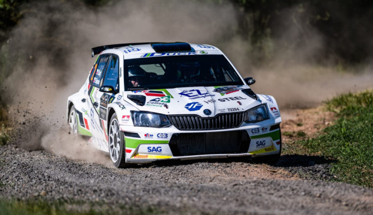 Domácí hvězdná posádka Pech - Uhel se na Rallye Plzeň premiérově představí s novým vozem