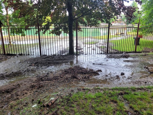 Kvůli následkům prudkých dešťů odkládá město dlouho plánované oslavy