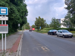 Stav Kotíkovské ulice před opravou.