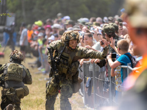 Den pozemního vojska Bahna nečekaně navštívil prezident Petr Pavel, zajímala ho technika