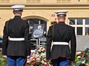 Plzeň uctila památku válečného veterána George Thompsona, pravidelného účastníka Slavností svobody