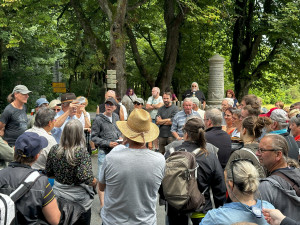 Zaniklá obec na hřebeni Českého lesa ožila turistickým festivalem, dorazili i pamětníci
