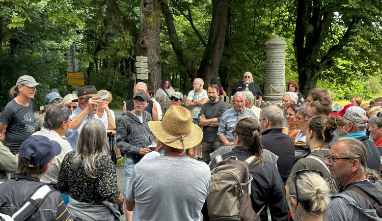 Zaniklá obec na hřebeni Českého lesa ožila turistickým festivalem, dorazili i pamětníci
