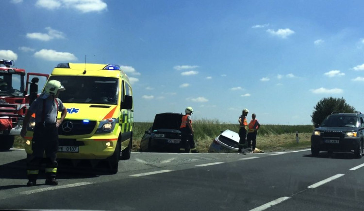 Na křižovatce se stala řada vážných nehod