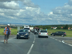 Úpravou prošly dvě nebezpečné křižovatky na velmi frekventované silnici I/20 mezi Plzní a Budějovicemi