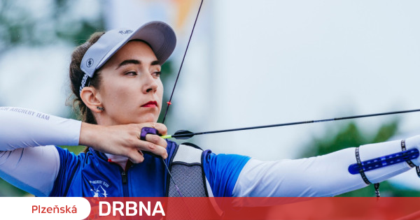 Archer and pupil of Pilsen College Marie Horáčková would be the flag bearer of the Olympic expedition