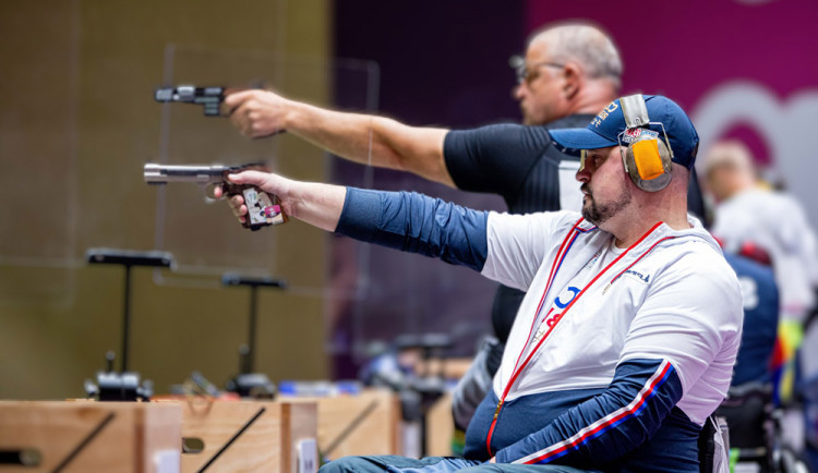 (NE)OBYČEJNÍ: S chladnou hlavou do Francie. Střelec Jakub Kosek z Tovačova ladí formu pro paralympiádu