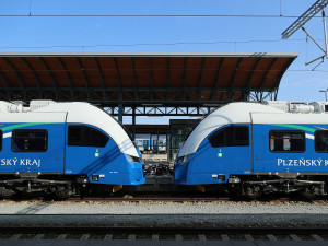 Lišky vyrazily do akce. České dráhy nasadily regionální vlaky RegioFox do provozu v Plzeňském kraji