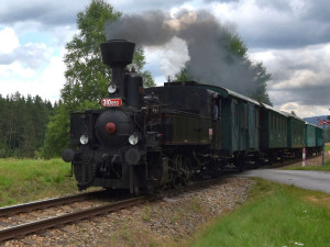 Romantickou Bezdružickou lokálku budou brázdit legendární historické lokomotivy i nejmodernější vlaky