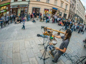 Pilsen Busking Fest 2024 odhaluje další jména a láká na netradiční program