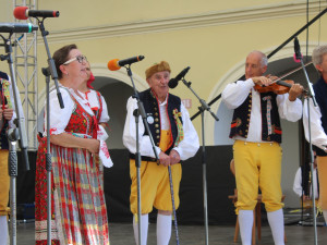 Hvězdou Chodských slavností byl třiadevadesátiletý legendární dudák a zpěvák Antonín Konrády