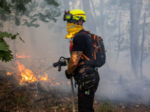 Do boje s rozsáhlým požárem u Athén vyrazili i plzeňští hasiči, budou tam deset dní