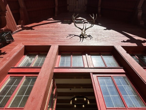 Ikonický zámeček v Brdech už brzy nabídne veřejnosti ubytování v pokoji, kde spal i Masaryk