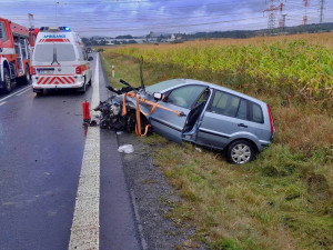 Nehoda tří vozidel si vyžádala šest zraněných včetně dětí