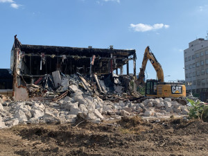 Svého času vyhlášená restaurace Bohemka jde k zemi, místo ní bude komplex s byty, obchody a kancelářemi