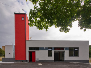 Na větší a modernější hasičskou zbrojnici čekali skvrňanští hasiči dlouhé roky