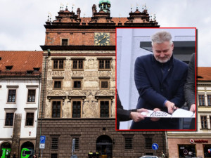 Podmínka za zneužití pravomoci platí, bývalý nejmocnější úředník magistrátu neuspěl u soudu s dovoláním