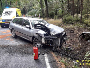 Havárie osobáku o obce Obora