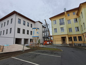 Horažďovická nemocnice má nový pavilon, navazuje na historickou hlavní budovu