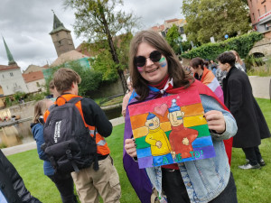 VIDEO: Přeci jen někde vyšla duha. Průvodem hrdosti vyvrcholil letošní několikadenní festival Pilsen Pride