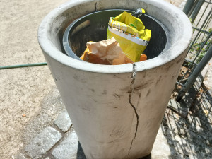 Nové nádoby měly být "blbuvzdorné“