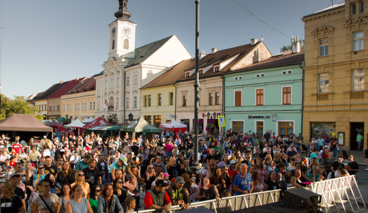 David Koller i skupina No Name. Jubilejní 30. setkání pod rokycanskou věží láká na našlapaný program