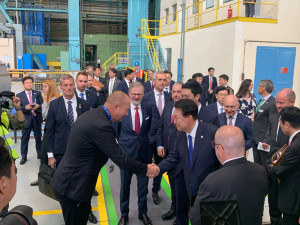 Výstavba Dukovan by mohla českým firmám vynést zakázky za stovky miliard, uvedl premiér