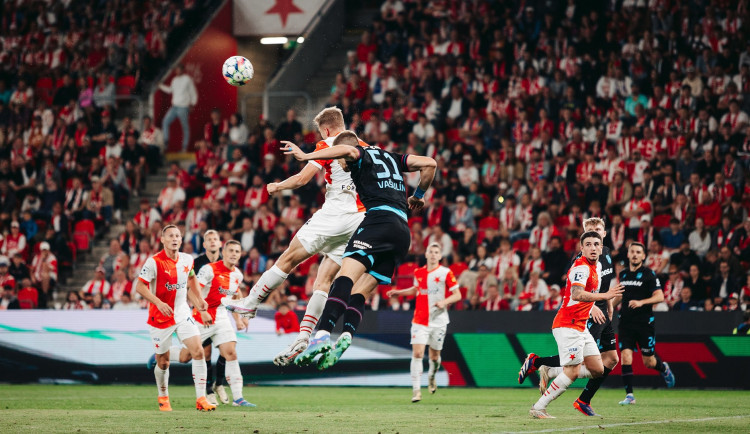 Fotbalisté Slavie porazili Plzeň 3:0 a upevnili si vedení v ligové tabulce