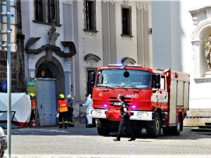 Policisté a hasiči na místě jednoho tragického skoku z Černé věže