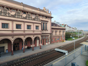 Startuje obnova památkově chráněné budovy nádraží na Jižním Předměstí. Jde o opravu za 85 milionů