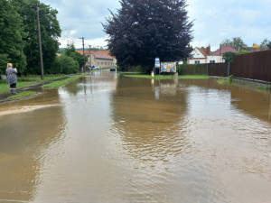 Bleskové povodně způsobily ve dvou obcích škody za 30 milionů korun. Teď čekají na vyjádření pojišťoven