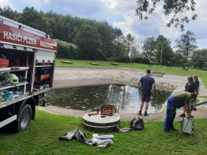 Oblíbená vodní nádrž projde rekonstrukcí za 6,2 milionu korun, sloužit bude plavcům i hasičům