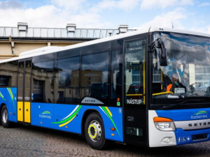 Plzeňský kraj zachová příští rok rozsah veřejné železniční i autobusové dopravy