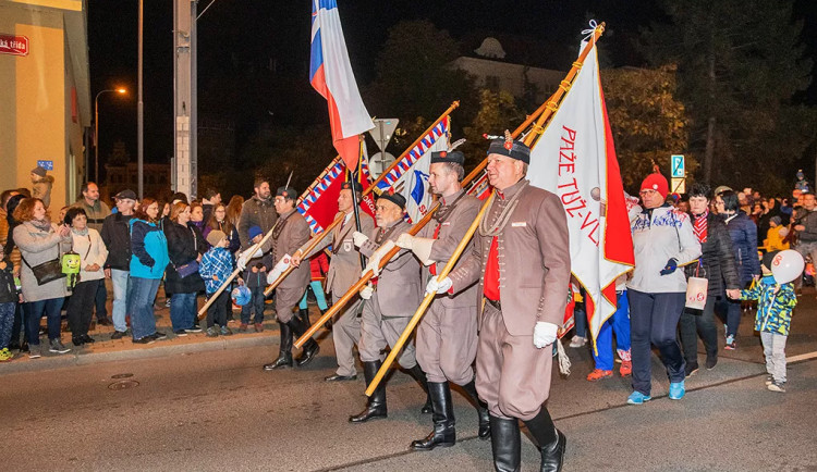 Oslavy vzniku republiky si vyžádají dopravní omezení v podobě zákazu parkování a uzavírky Klatovské