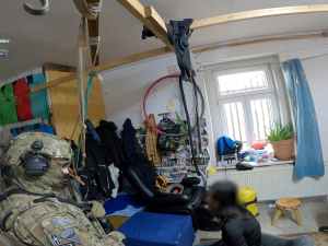 Ve večerce a na tržnici prodávali Vietnamci mexický metamfetamin. Celníci tam zajistili půl kilogramu drogy