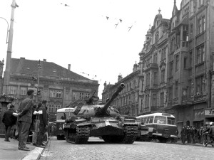 Odešla legenda, zemřel slavný fotograf Jiří Plzák. Fotografoval portréty ale i okupaci naší republiky 21. srpna 1968