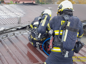 Výrobní halu zdemoloval požár a exploze. Způsobená škoda jde do milionů korun