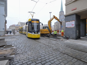 Po trati ve čtvrtek ráno projela zkušební tramvaj, od soboty se tam vrátí plný tramvajový provoz.