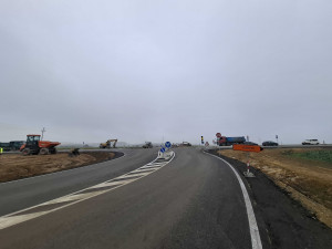 Dříve nebezpečná křižovatka smrti na trase Plzeň - Karlovy Vary prodělala výraznou proměnu