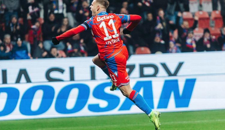 Fotbalisté Plzně porazili Bohemians 1905 2:0 a v lize si upevnili druhé místo