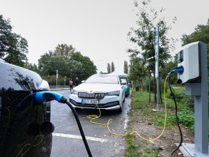 Plzeň počítá s rozvojem veřejných nabíjecích stanic na elektromobily