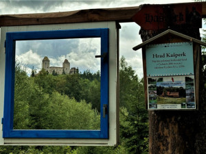 Hrad Kašperk ještě před opravou věže