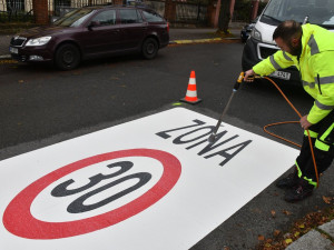 Řidiči pozor, nová Zóna 30 s výrazně omezenou rychlostí vznikla na Borech. Cílem je ochránit chodce