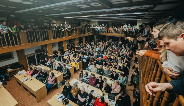 Pět tisíc návštěvníků přilákaly nesmírně populární přednášky o skutečných zločinech. Chystá se pokračování